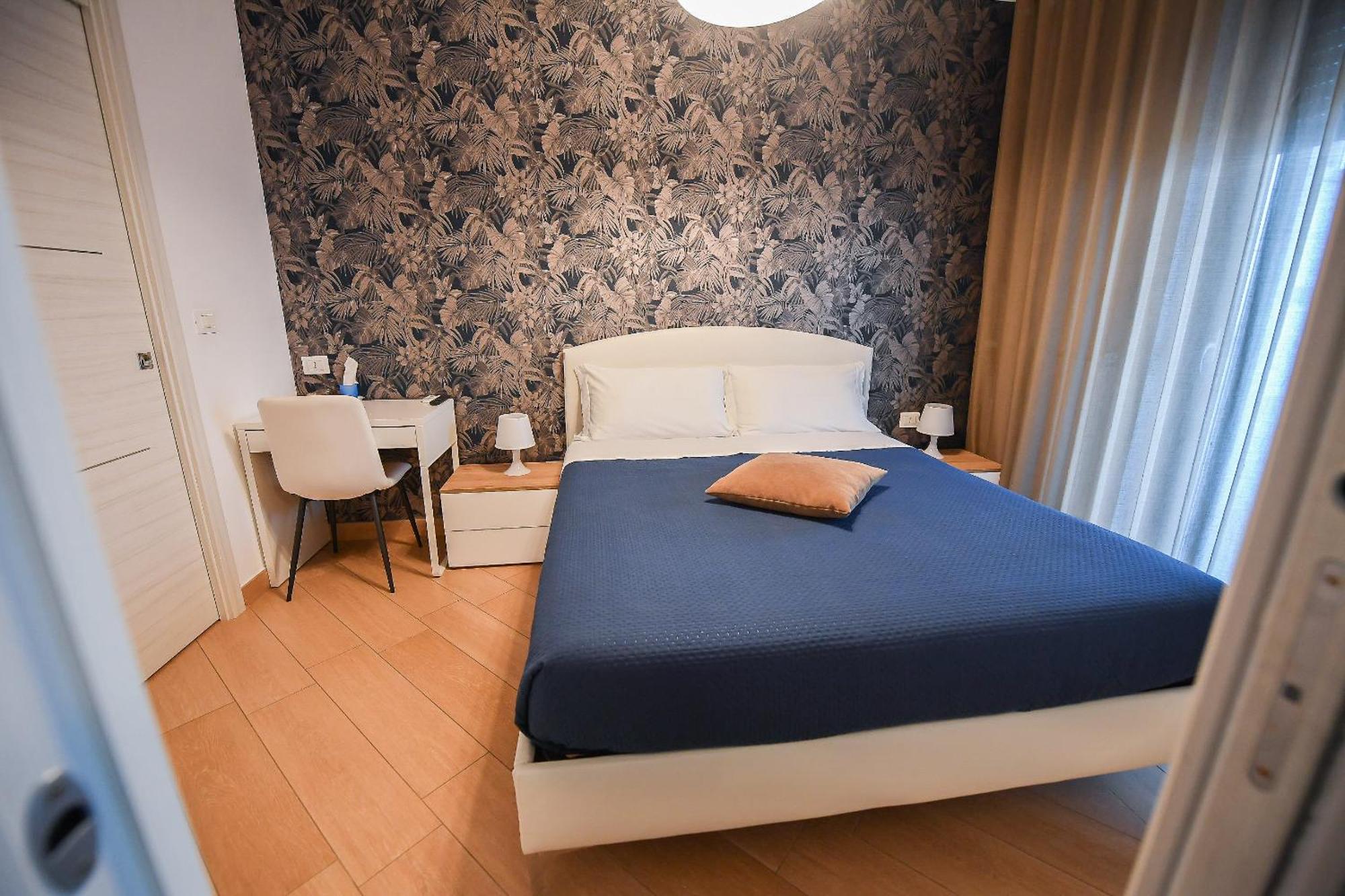 Hotel Karol Wojtyla Airport Bari Extérieur photo