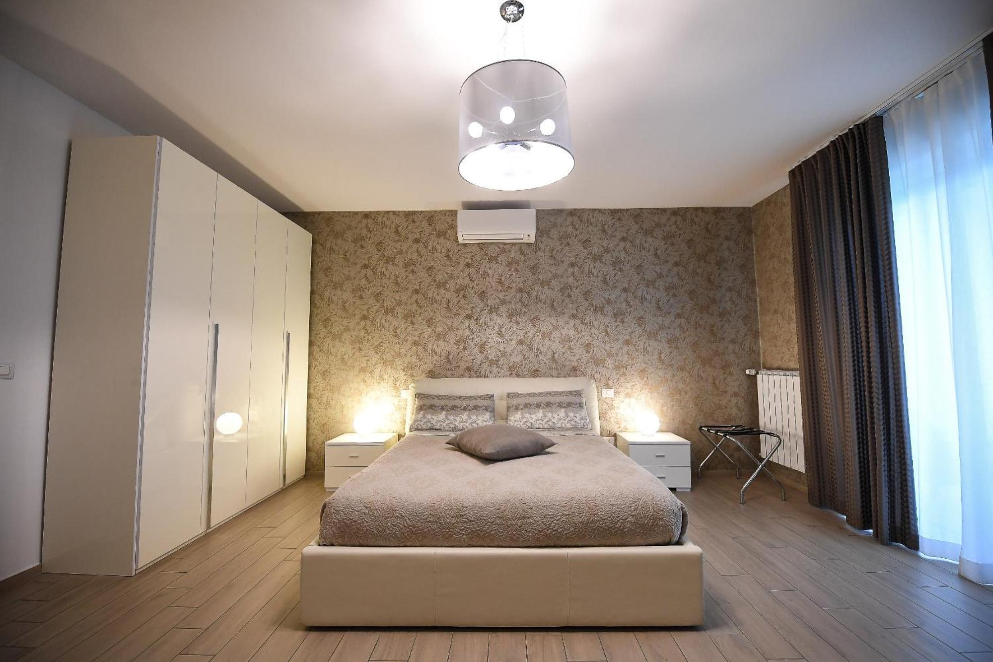 Hotel Karol Wojtyla Airport Bari Extérieur photo