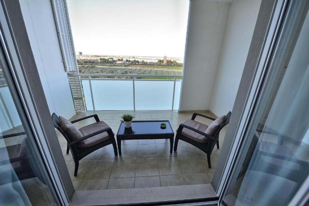 Hotel Karol Wojtyla Airport Bari Extérieur photo